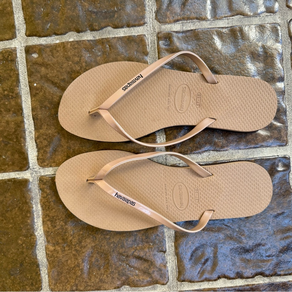 Havaianas Nude Flip Flops